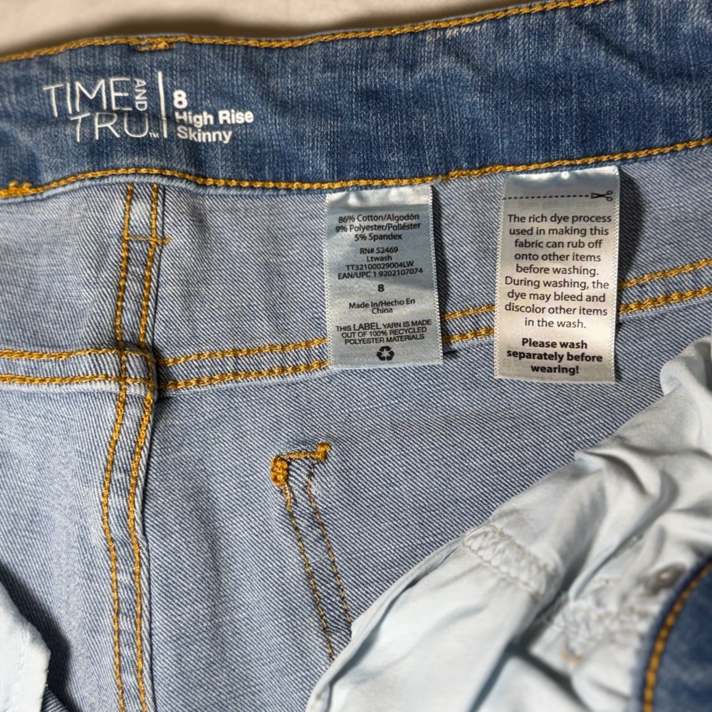Time and Tru High Rise Skinny Jeans Medium Wash - Picture 4 of 9